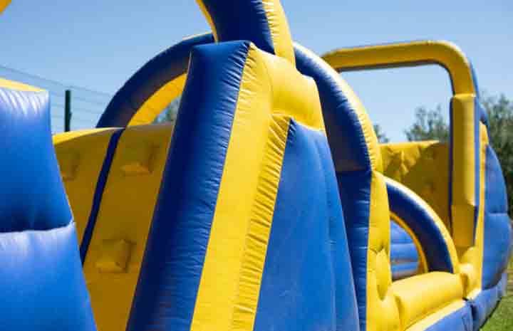 4 Reasons Why Inflatable Obstacle Courses Are a Great Option